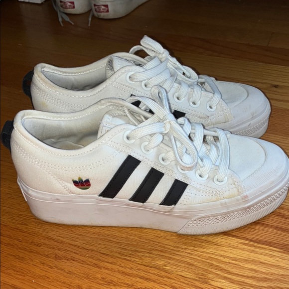 White Platform Adidas Sneakers with Black Stripes - Picture 1 of 8